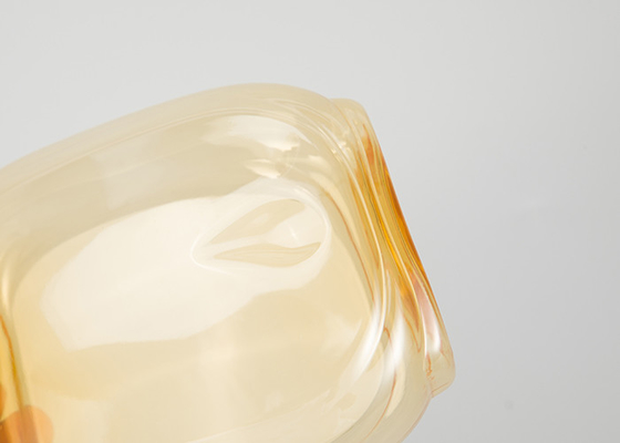 La pompa di plastica 500ml imbottiglia per il gel della doccia della lozione del balsamo dello sciampo