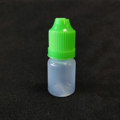 Bottiglie di plastica con tappo a vite per lo stoccaggio sicuro e protetto dei liquidi