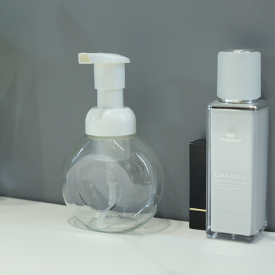 Fabbrica all'ingrosso contenitori per la cura della pelle Bottiglia di lozione di plastica da 80 ml Bottiglia di pompa PET da 100 ml Per prodotti cosmetici