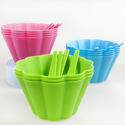Moderne bottiglie di tè di latte di plastica isolante con maniglia conveniente