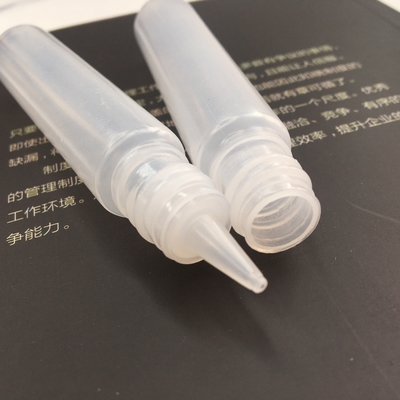 Bottiglie di liquido rotonde e personalizzate con tappo a vite in varie capacità