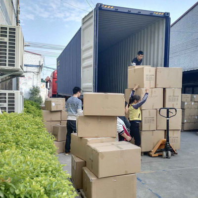 Campione gratuito di barattoli di plastica per gel Barattolo di bellezza in PET riciclato Barattoli d'acqua in PET con coperchi in stock