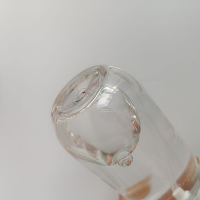 Bottiglia di pompa in plastica rosa con tappo a vite da 47 mm
