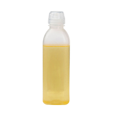 Pratiche bottiglie di plastica per tè al latte con manico