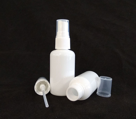 Bottiglia di spruzzo in plastica PET di design trasparente per soluzioni ecologiche