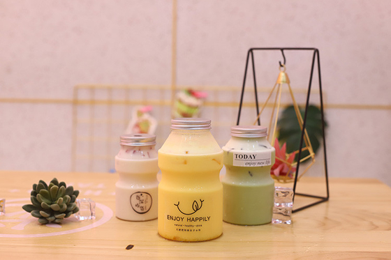 Bottiglie di tè di latte di plastica a prova di perdite con vite sul coperchio Materiale resistente senza BPA
