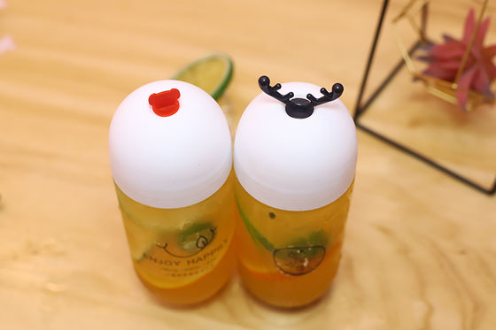 Maniglia isolante Conservatorio di bevande conveniente Bottiglie di tè al latte limpido