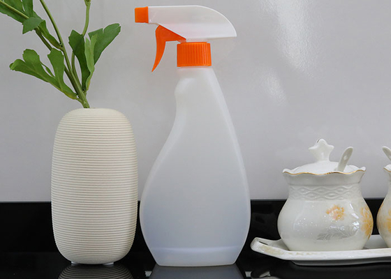 Bottiglia di plastica 500ml dello spruzzo di innesco di 16 Oz per le soluzioni di pulizia