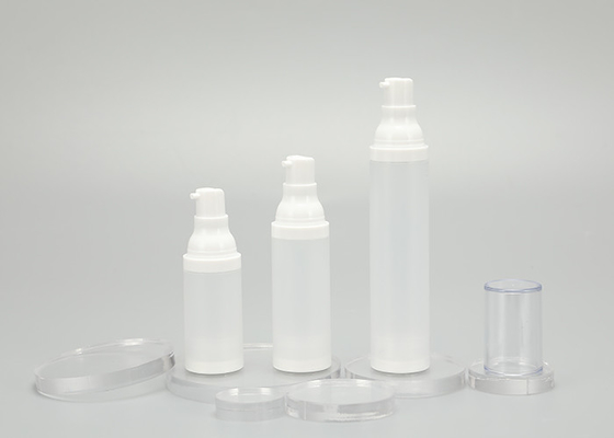 Dimensione senz'aria di viaggio della bottiglia della pompa della chiara crema cosmetica senz'aria riutilizzabile