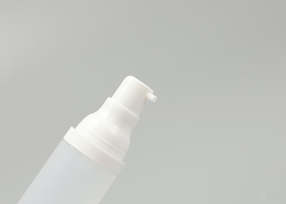 Dimensione senz'aria di viaggio della bottiglia della pompa della chiara crema cosmetica senz'aria riutilizzabile